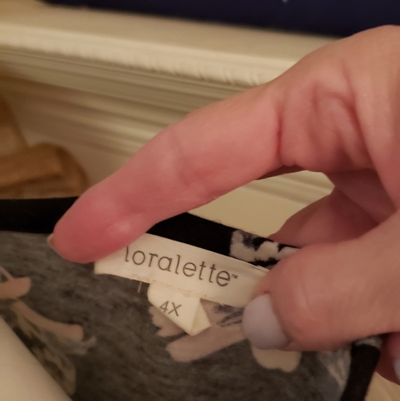 Top - Picture 2 of 2